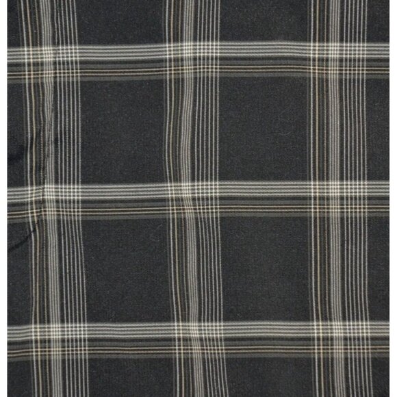 Greg Norman Men's Golf Shorts Size 32 Pockets Flat Front Mid Rise Plaid Black - Picture 2 of 6